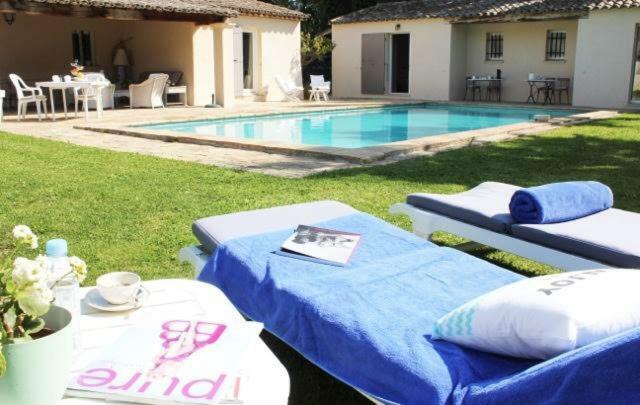 Villa Made Saint-Tropez Buitenkant foto